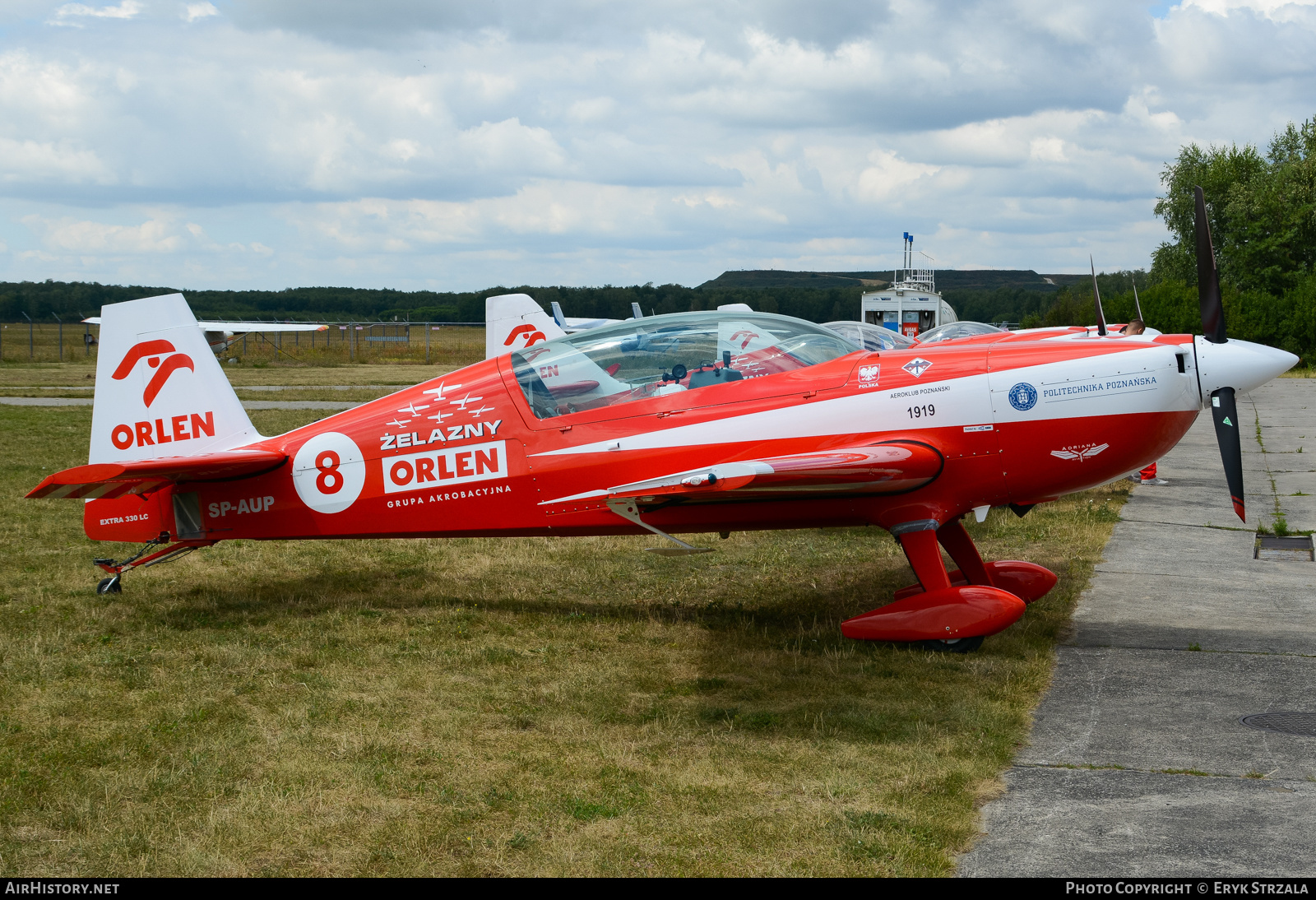 Aircraft Photo of SP-AUP | Extra EA-300L | Zelazny Aerobatic Team | AirHistory.net #574688