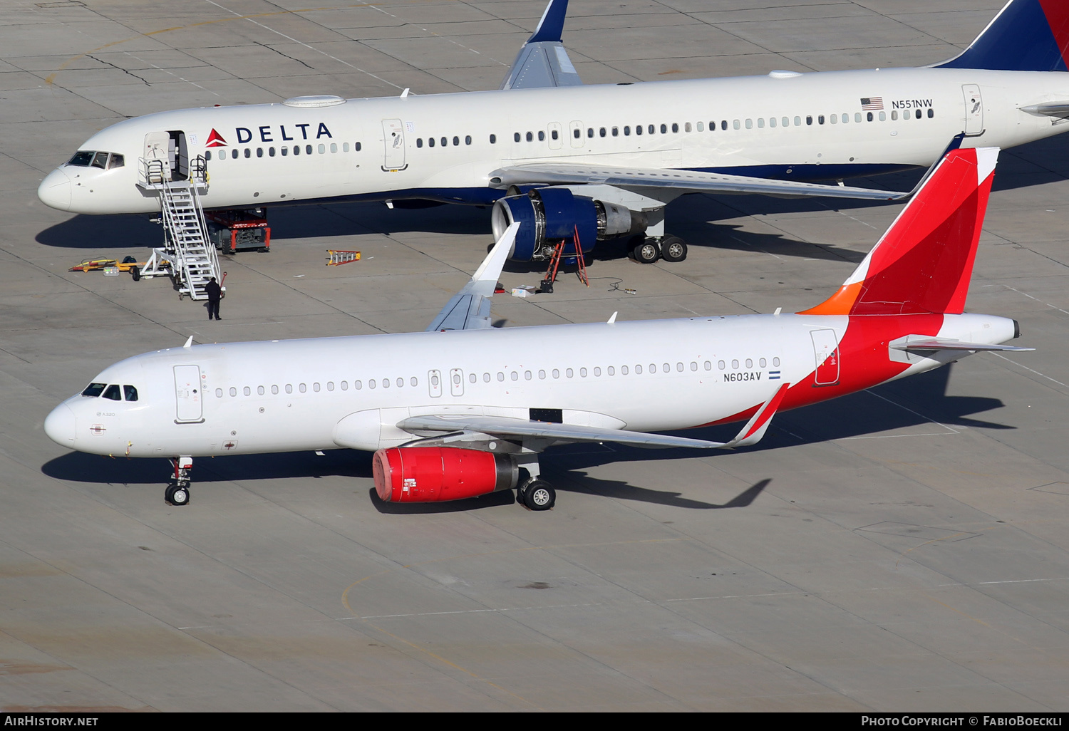 Aircraft Photo of N603AV | Airbus A320-233 | Avianca | AirHistory.net #574736