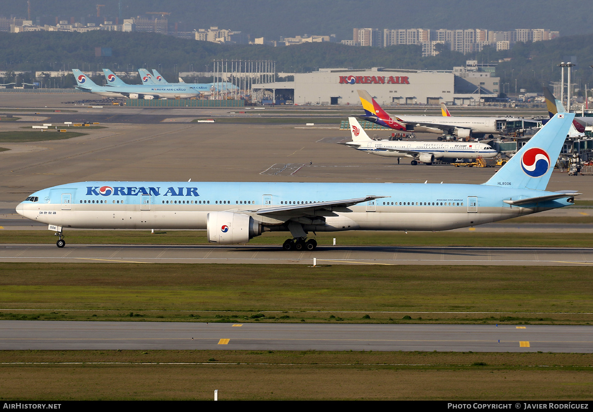 Aircraft Photo of HL8006 | Boeing 777-3B5/ER | Korean Air | AirHistory.net #574805