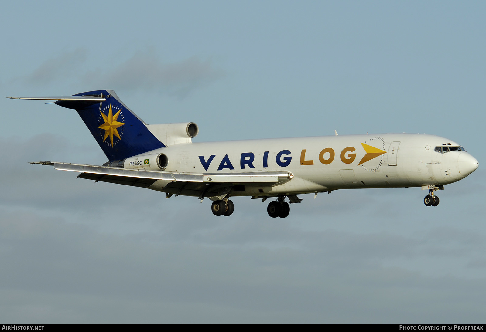 Aircraft Photo of PR-LGC | Boeing 727-2A1/Adv(F) | Varig Log | AirHistory.net #574832