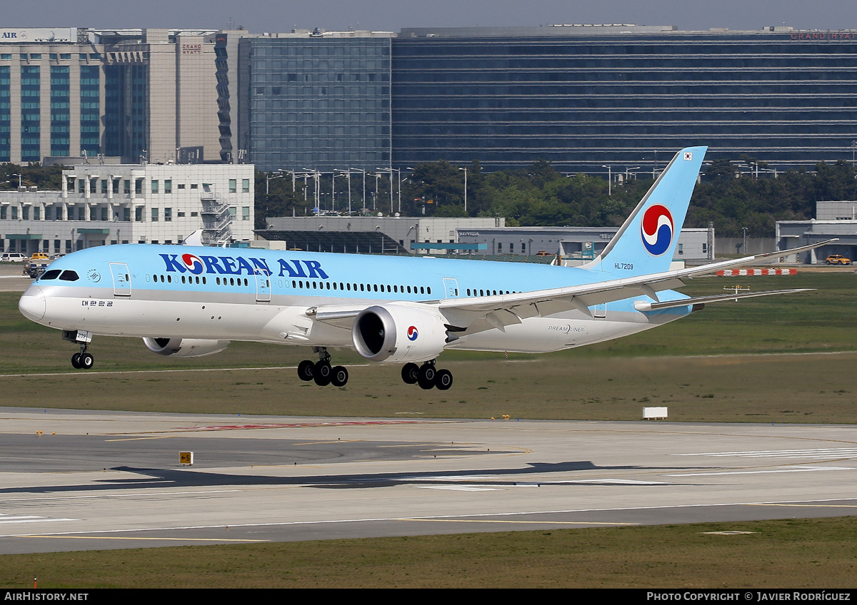 Aircraft Photo of HL7209 | Boeing 787-9 Dreamliner | Korean Air | AirHistory.net #574855
