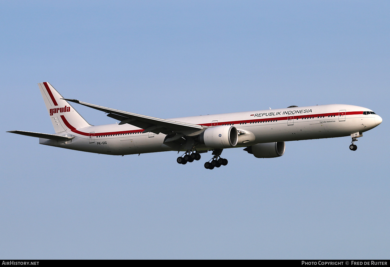 Aircraft Photo of PK-GIG | Boeing 777-3U3/ER | Garuda Indonesia | AirHistory.net #574878