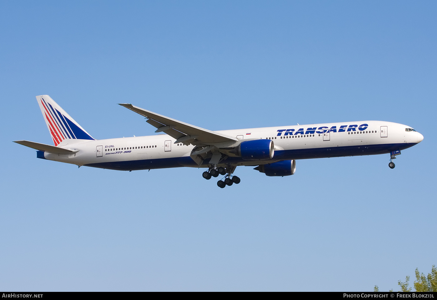 Aircraft Photo of EI-UNL | Boeing 777-312 | Transaero Airlines | AirHistory.net #574884