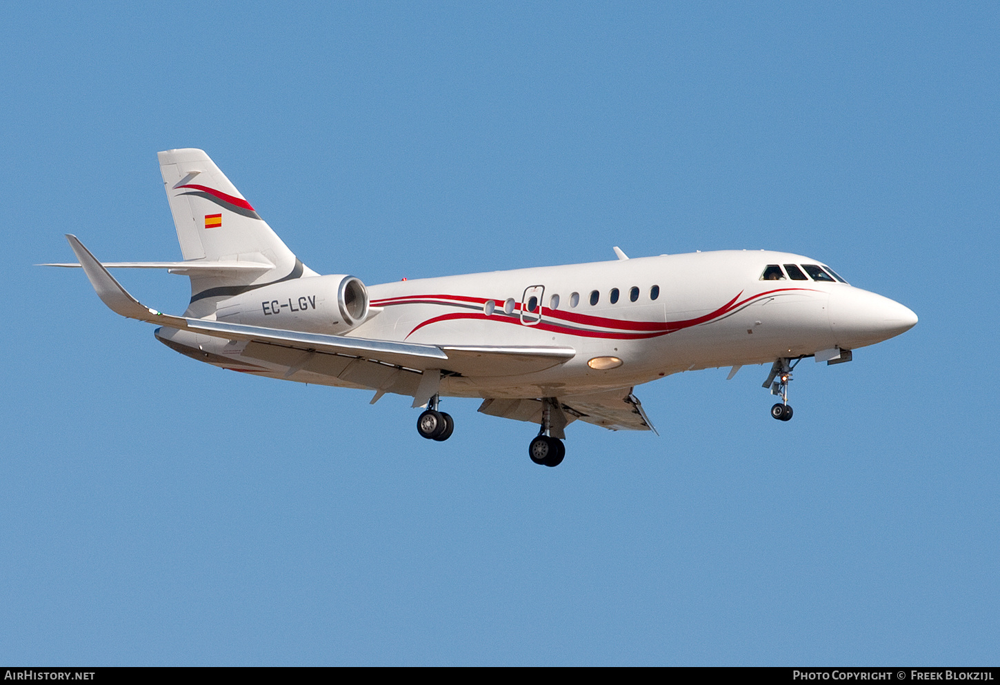 Aircraft Photo of EC-LGV | Dassault Falcon 2000LX | AirHistory.net #574885