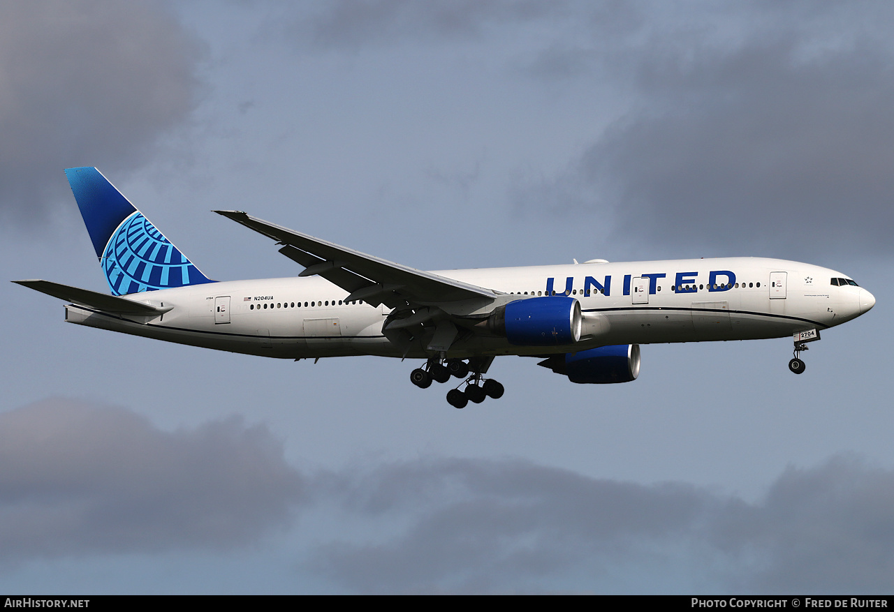 Aircraft Photo of N204UA | Boeing 777-222/ER | United Airlines | AirHistory.net #574948