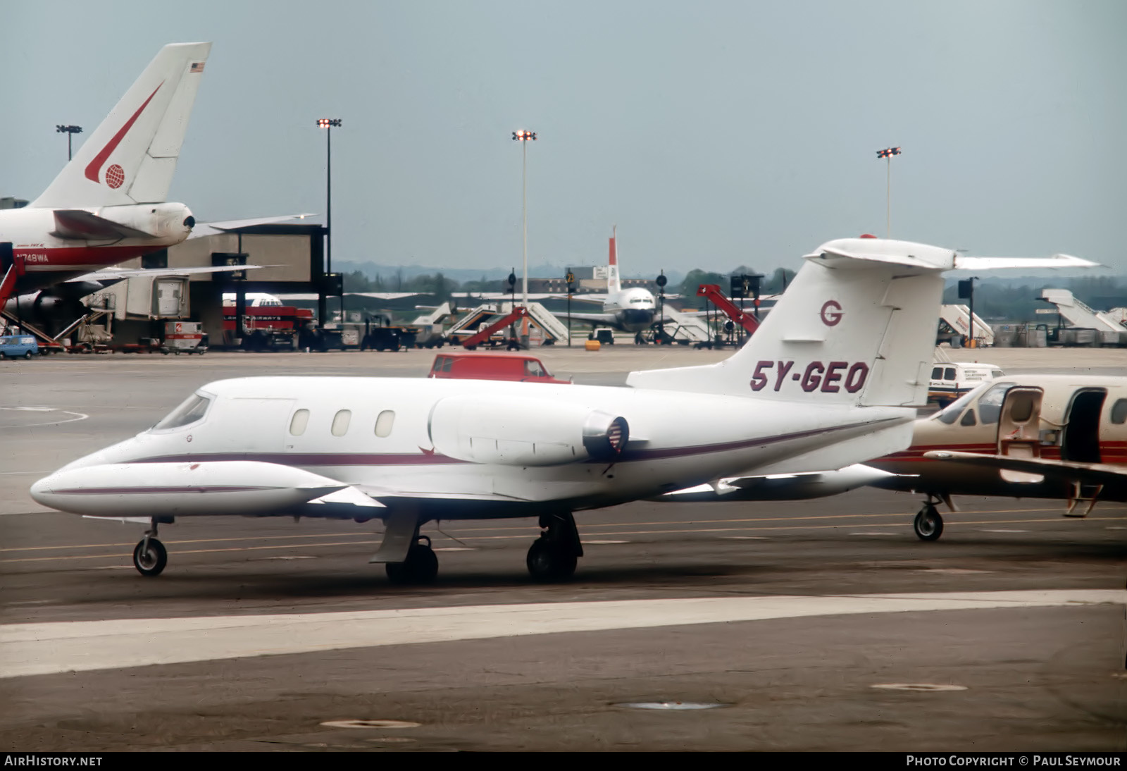 Aircraft Photo of 5Y-GEO | Gates Learjet 24D | Geosurveys | AirHistory.net #574963