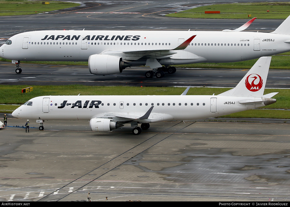 Aircraft Photo of JA254J | Embraer 190STD (ERJ-190-100STD) | J-Air | AirHistory.net #575038