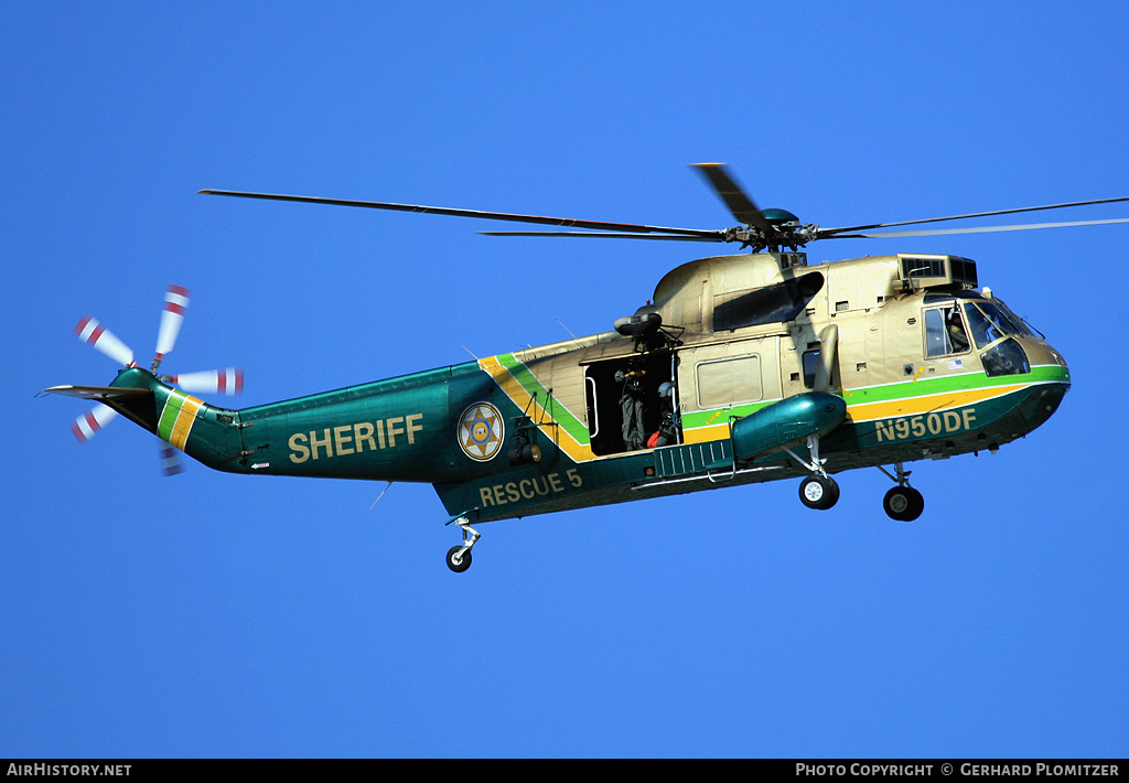 Aircraft Photo of N950DF | Sikorsky SH-3H Sea King (S-61B) | Los Angeles County Sheriff | AirHistory.net #575115