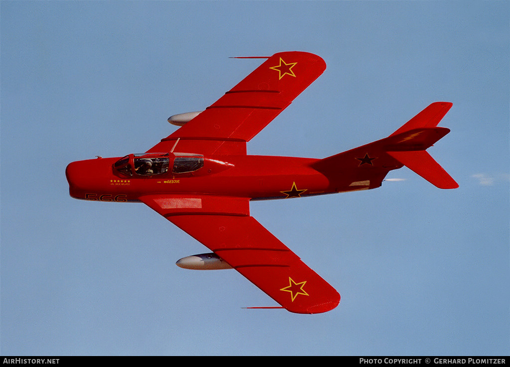 Aircraft Photo of N905DM / NX905DM | Mikoyan-Gurevich MiG-17T | AirHistory.net #575116