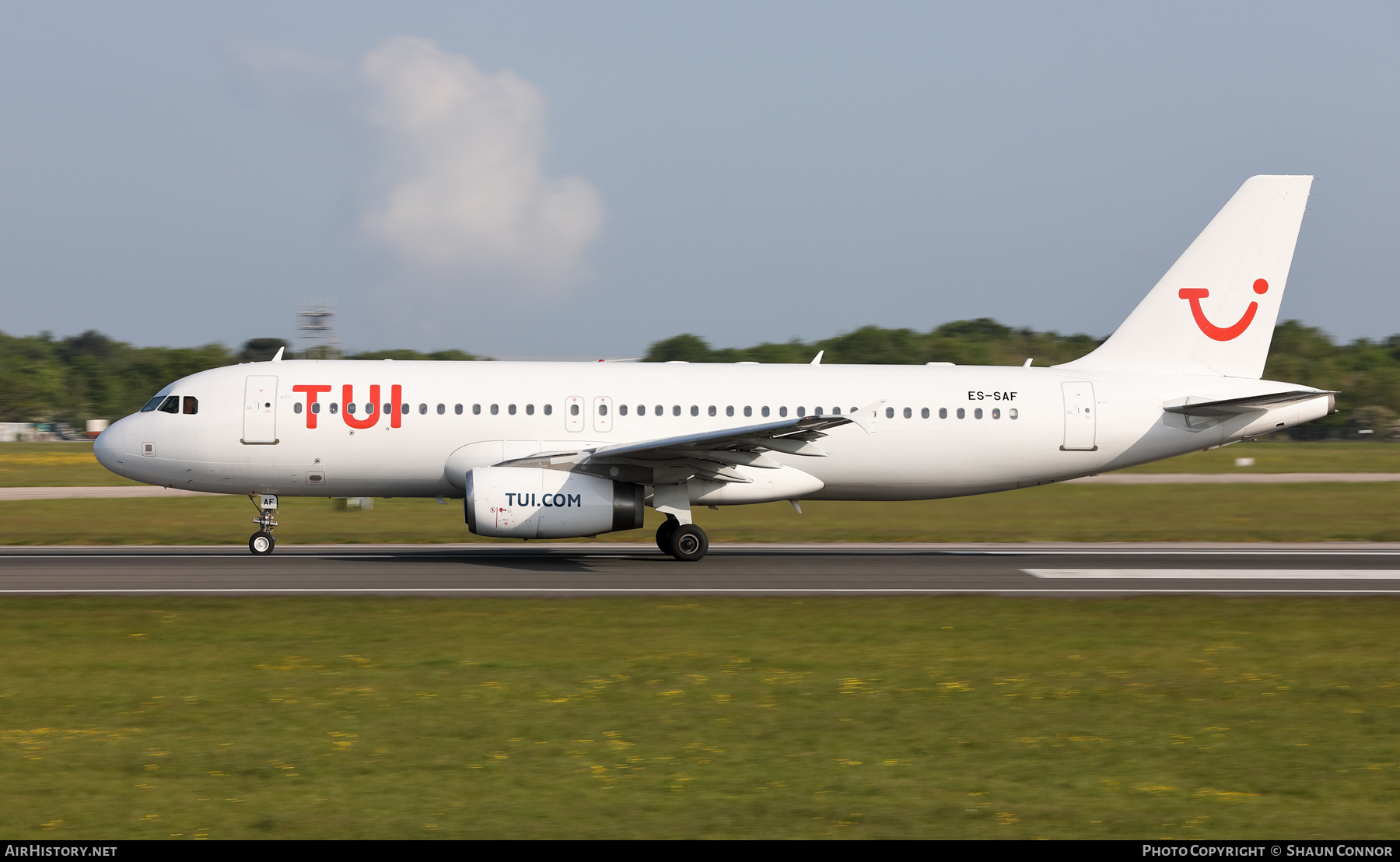 Aircraft Photo of ES-SAF | Airbus A320-232 | TUI | AirHistory.net #575133