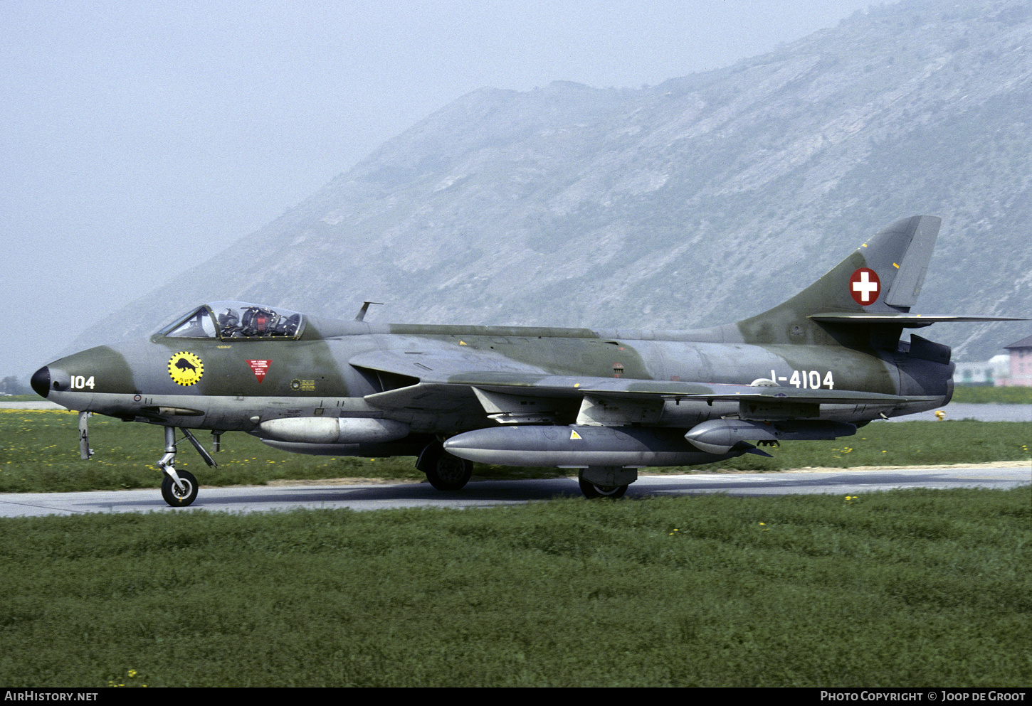 Aircraft Photo of J-4104 | Hawker Hunter F58A | Switzerland - Air Force | AirHistory.net #575334
