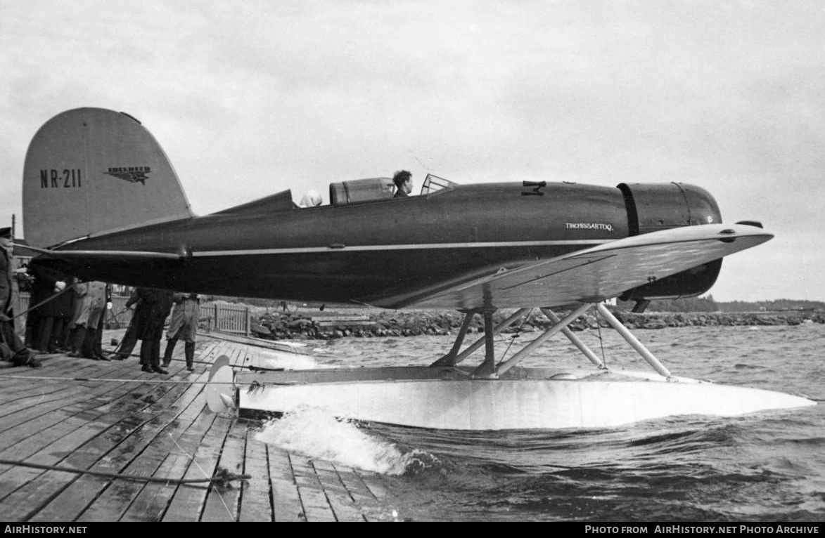 Aircraft Photo of NR211 | Lockheed 8 Sirius | AirHistory.net #575374