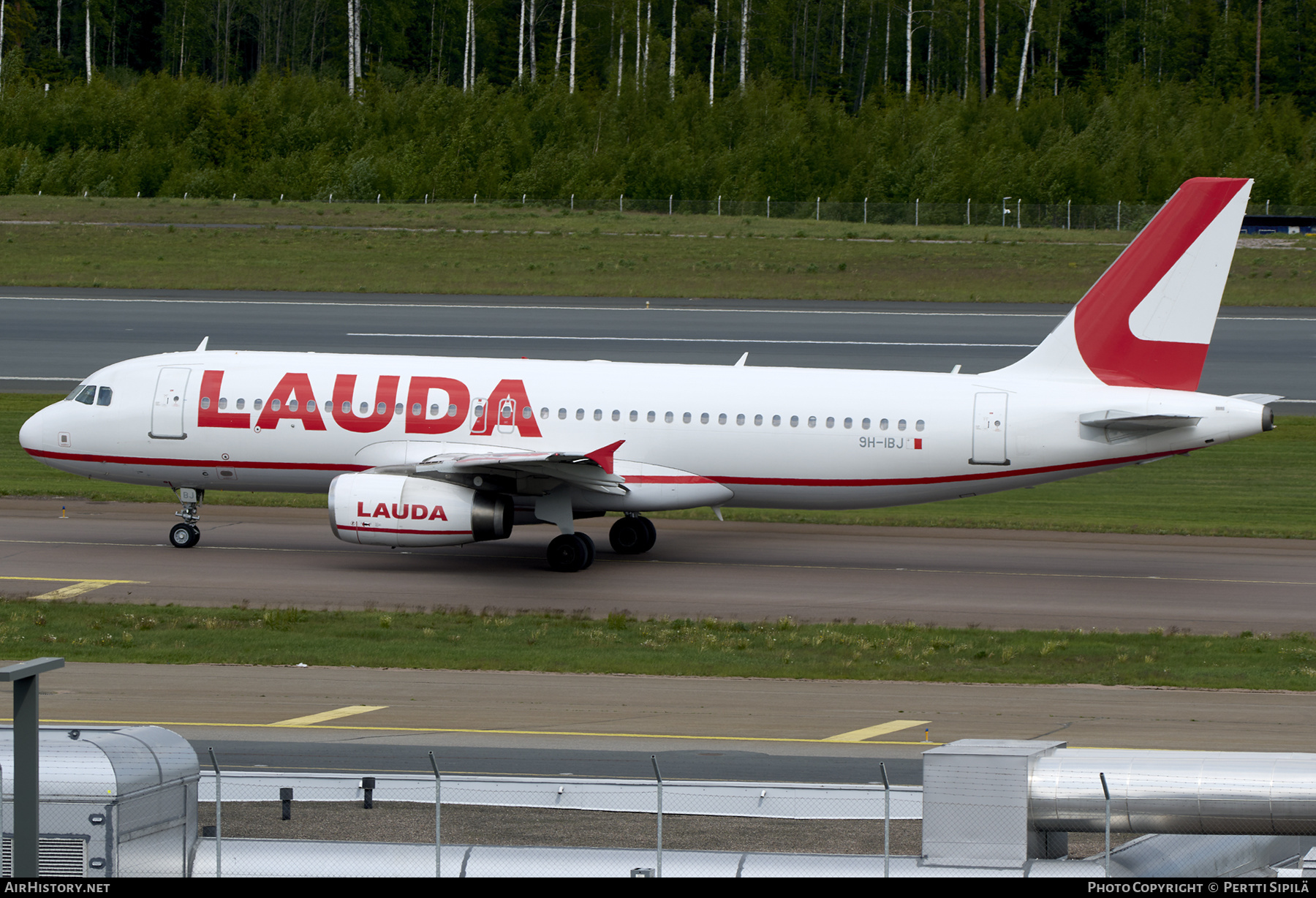 Aircraft Photo of 9H-IBJ | Airbus A320-232 | Lauda Europe | AirHistory.net #575590