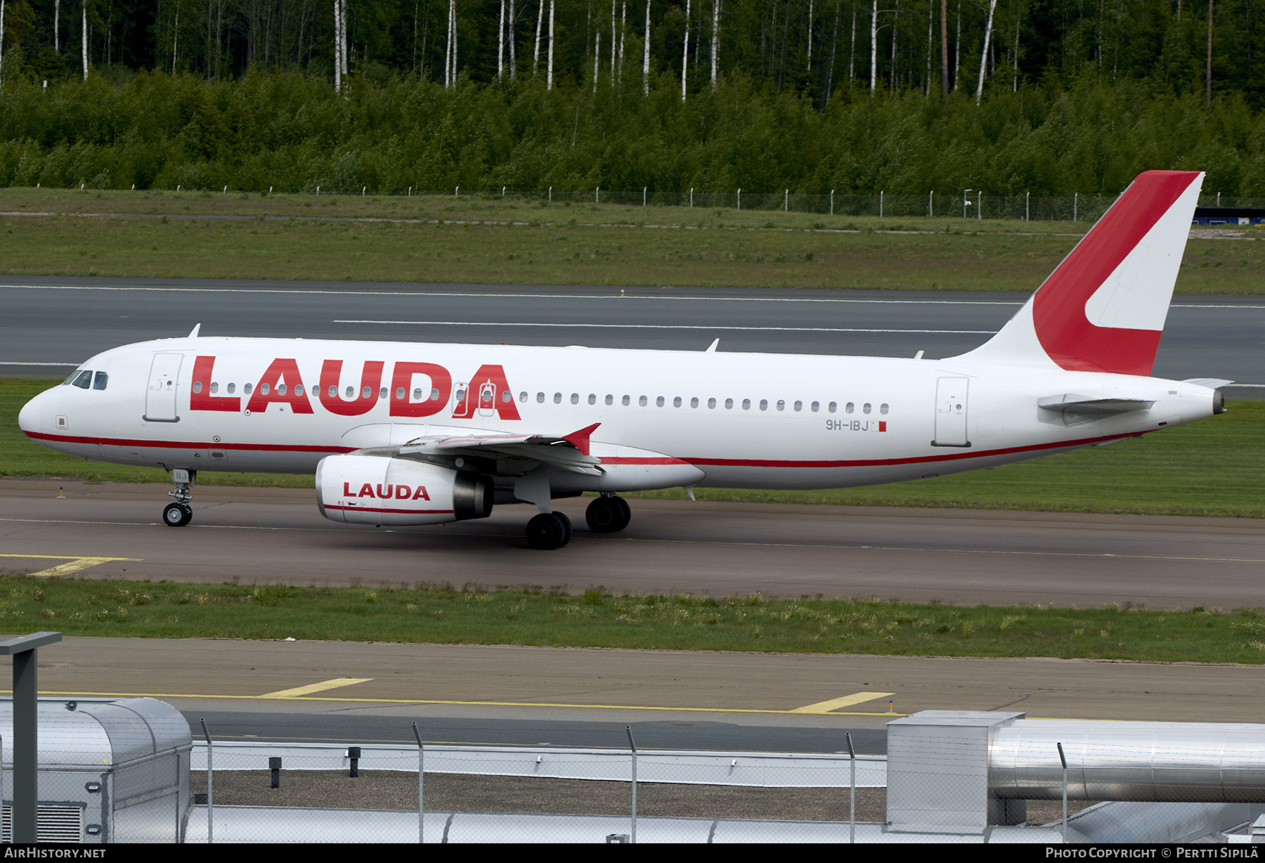 Aircraft Photo of 9H-IBJ | Airbus A320-232 | Lauda | AirHistory.net #575590