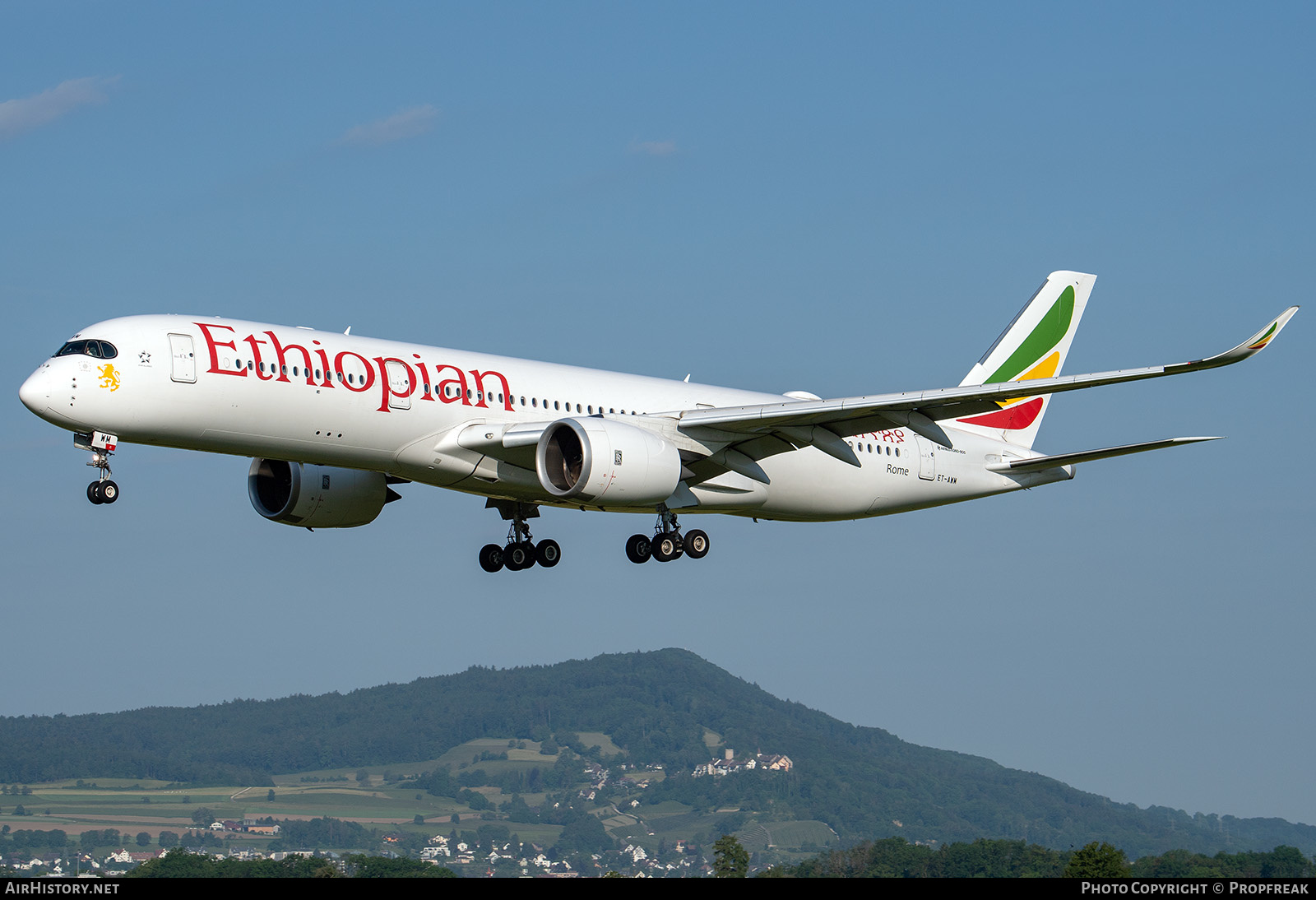 Aircraft Photo of ET-AWM | Airbus A350-941 | Ethiopian Airlines | AirHistory.net #575647