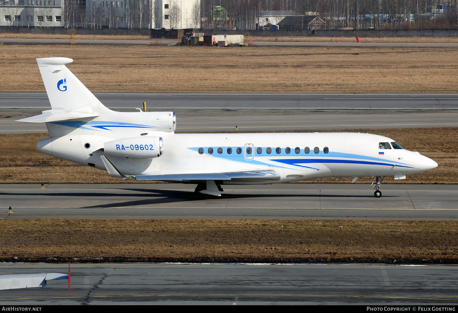 Aircraft Photo of RA-09602 | Dassault Falcon 7X | Gazpromavia | AirHistory.net #575657