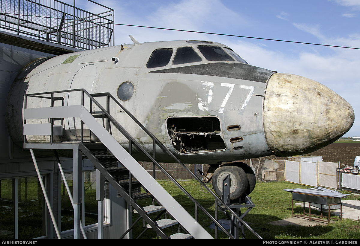 Aircraft Photo of 71377 | Antonov An-26 | Serbia and Montenegro - Air Force | AirHistory.net #575805