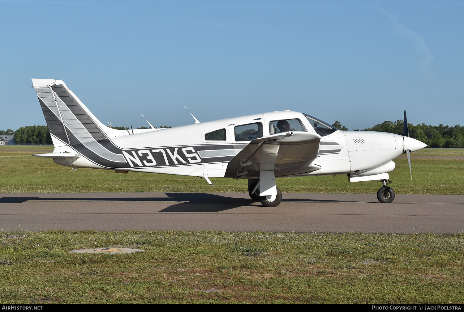 Aircraft Photo of N37KS | Piper PA-28R-201T Turbo Cherokee Arrow III | AirHistory.net #575828