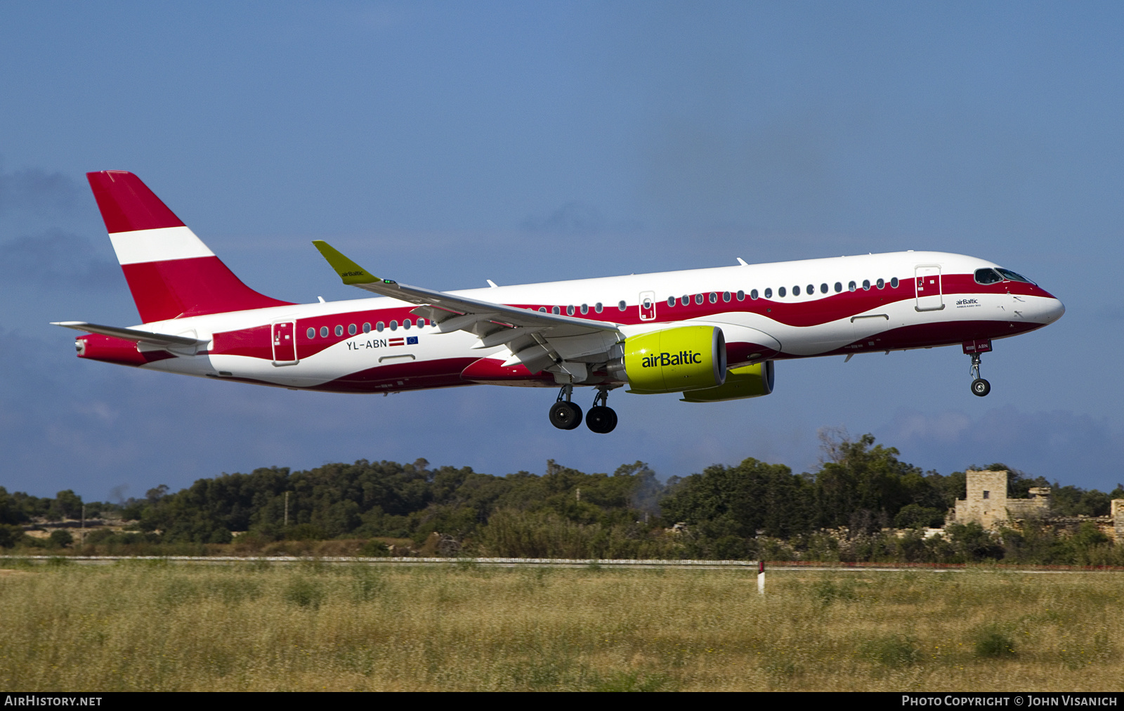 Aircraft Photo of YL-ABN | Airbus A220-371 (BD-500-1A11) | AirBaltic | AirHistory.net #575903