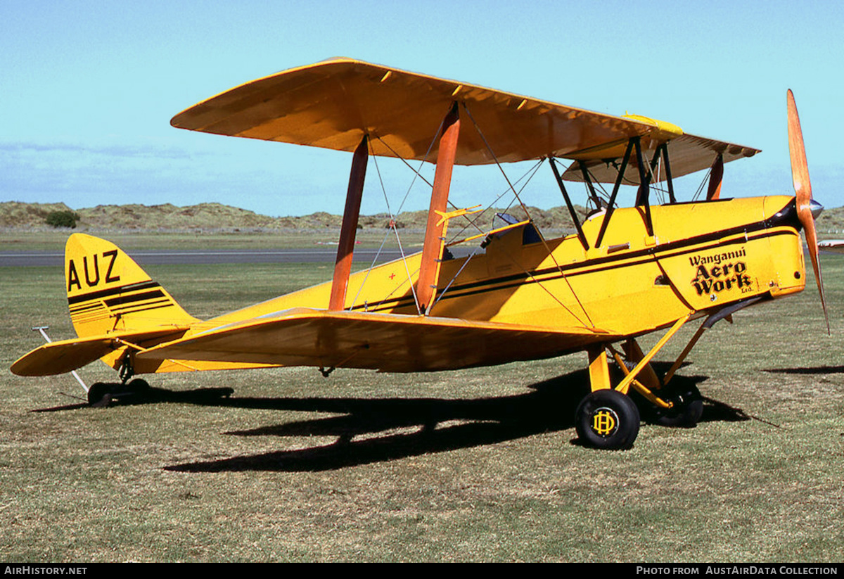 Aircraft Photo of ZK-AUZ / AUZ | De Havilland D.H. 82A Tiger Moth | Wanganui Aero Work Ltd. | AirHistory.net #575939