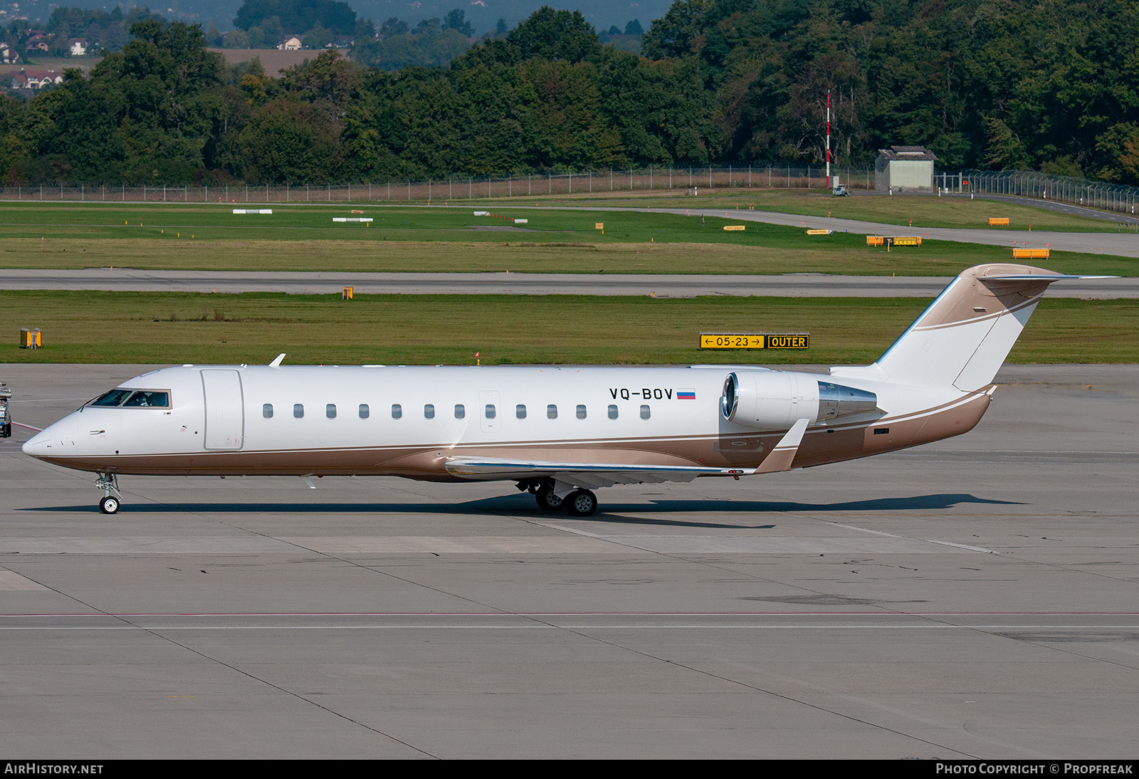 Aircraft Photo of VQ-BOV | Bombardier Challenger 850 (CRJ-200SE/CL-600-2B19) | AirHistory.net #575985