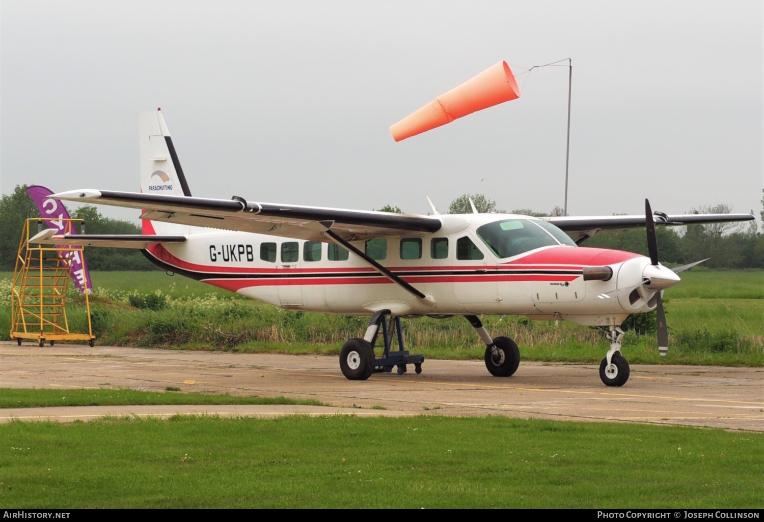 Aircraft Photo of G-UKPB | Cessna 208B Grand Caravan | UK Parachute Services | AirHistory.net #576159