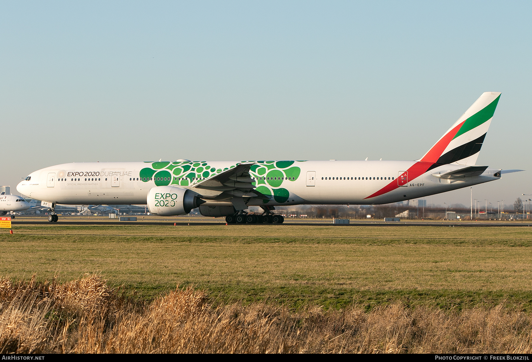 Aircraft Photo of A6-EPF | Boeing 777-31H/ER | Emirates | AirHistory.net #576234