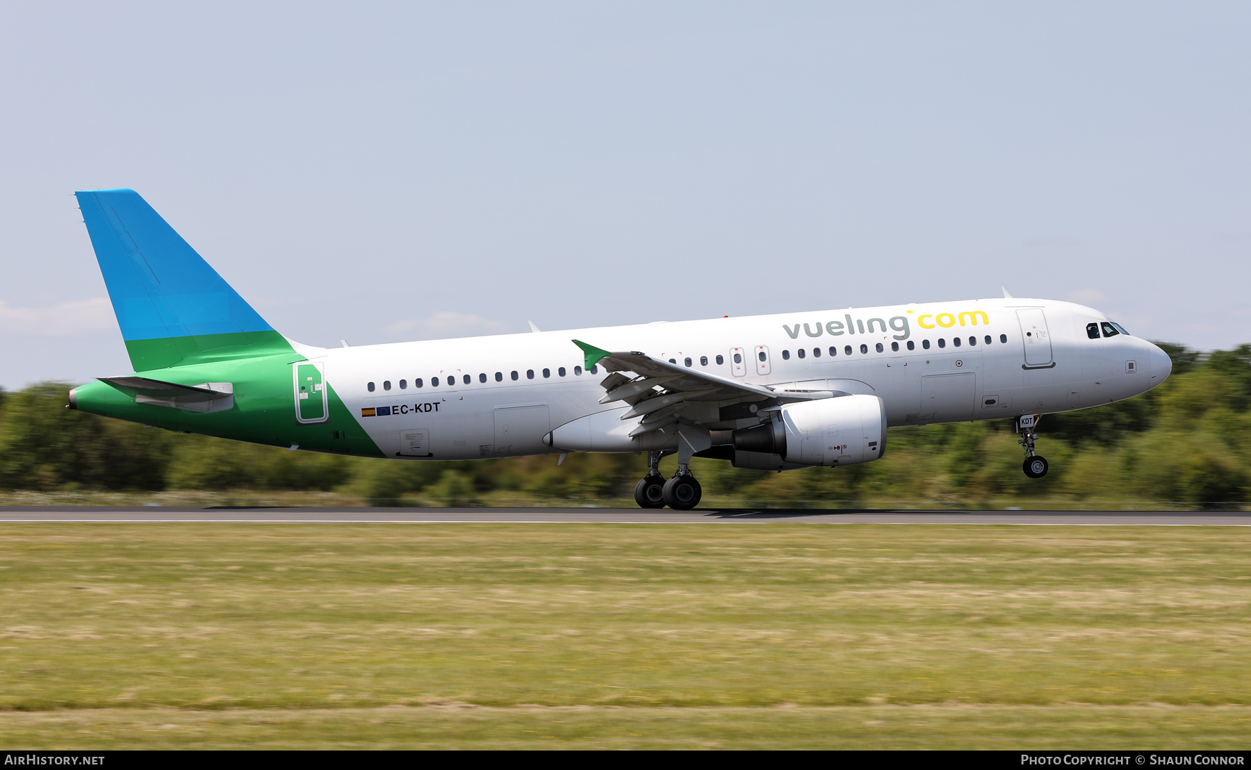 Aircraft Photo of EC-KDT | Airbus A320-216 | Vueling Airlines | AirHistory.net #576255