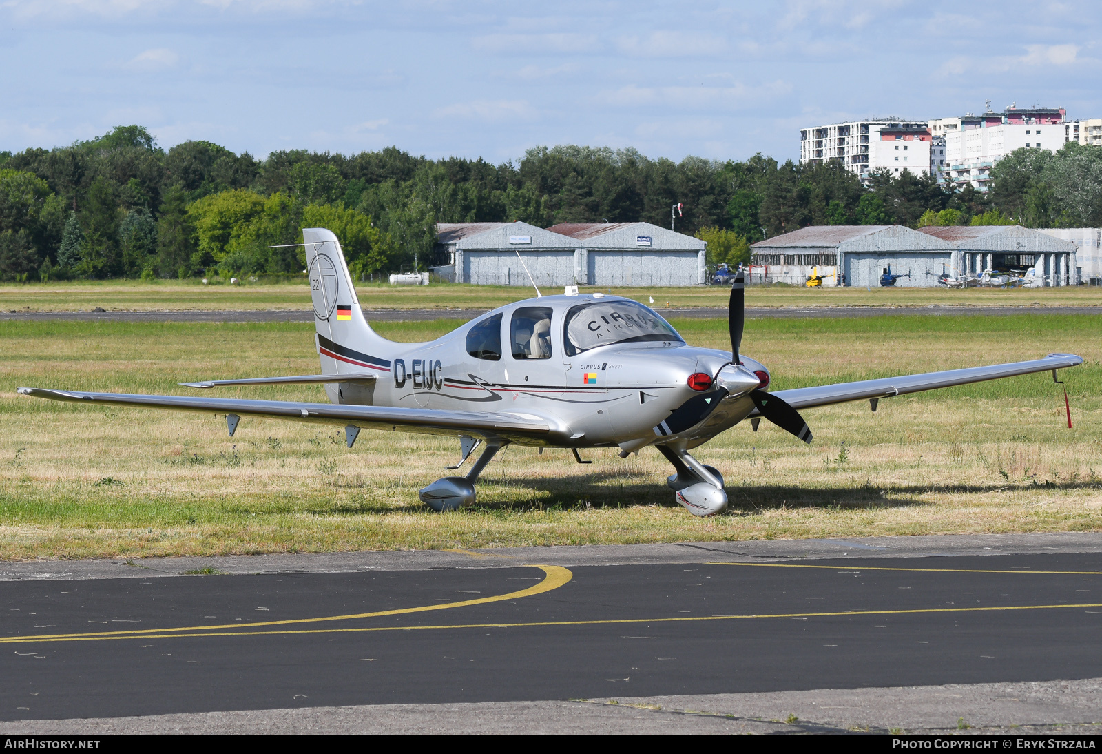 Aircraft Photo of D-EIJC | Cirrus SR-22T G3 | AirHistory.net #576302