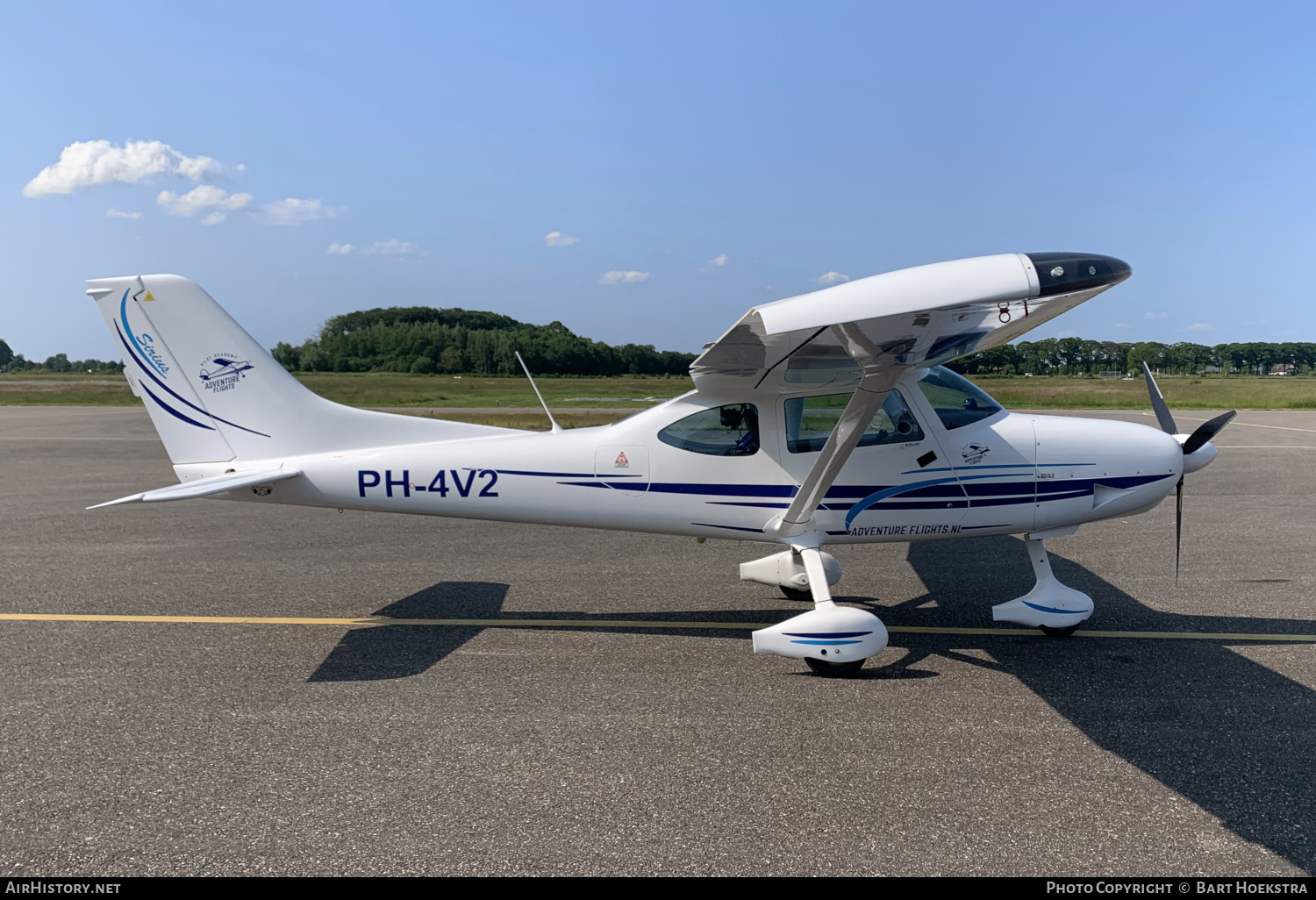 Aircraft Photo of PH-4V2 | TL Ultralight TL-3000 Sirius | Adventure Flights | AirHistory.net #576320