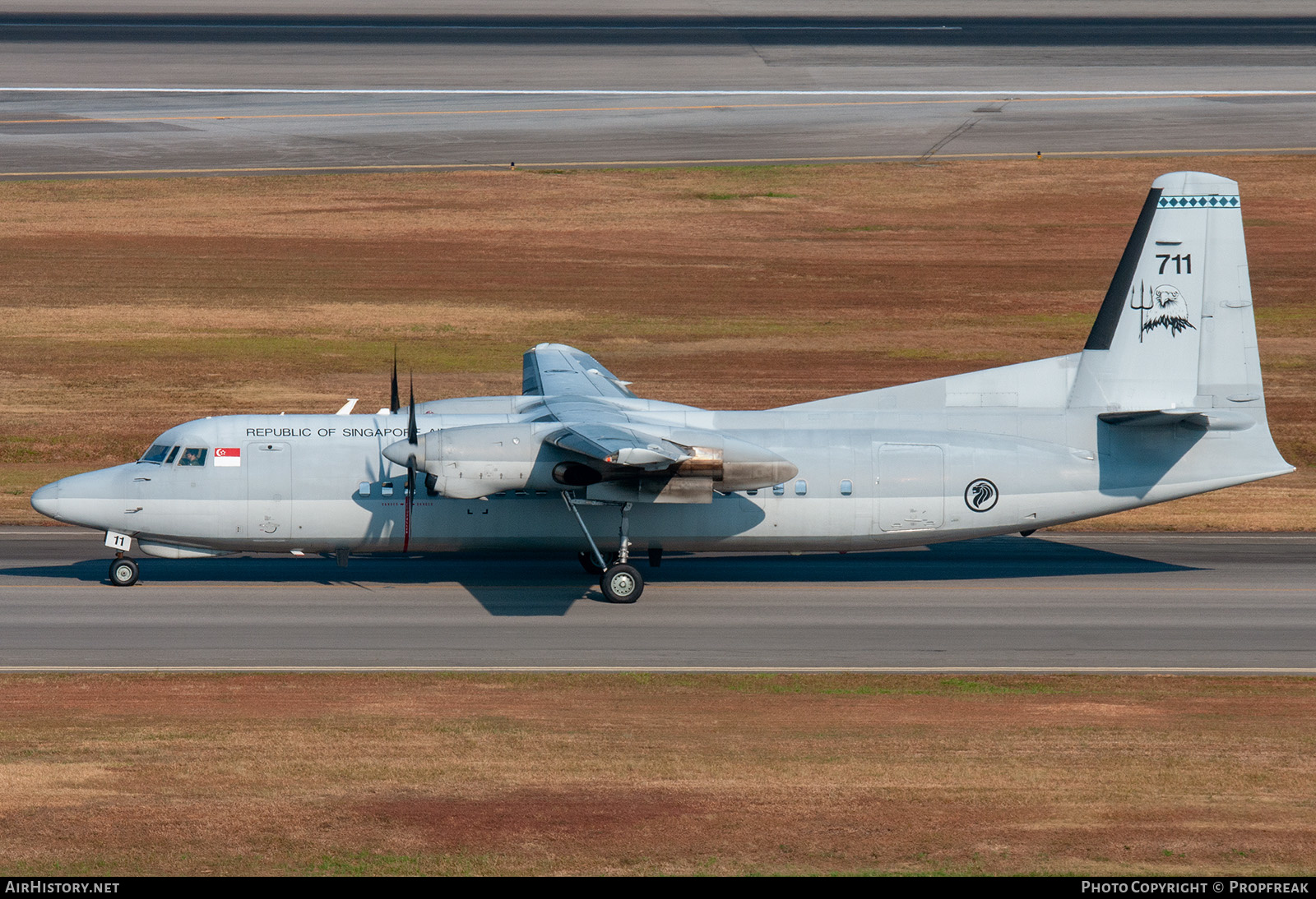 Aircraft Photo of 711 | Fokker 50 UTA | Singapore - Air Force | AirHistory.net #576361