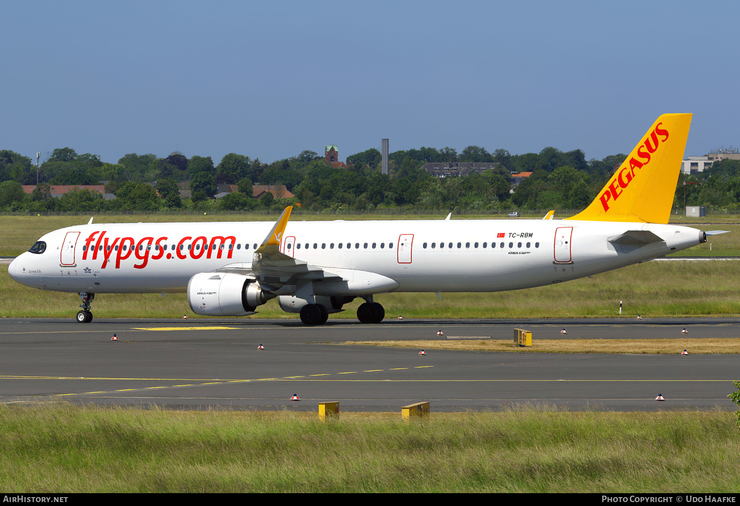 Aircraft Photo of TC-RBM | Airbus A321-251NX | Pegasus Airlines | AirHistory.net #576387