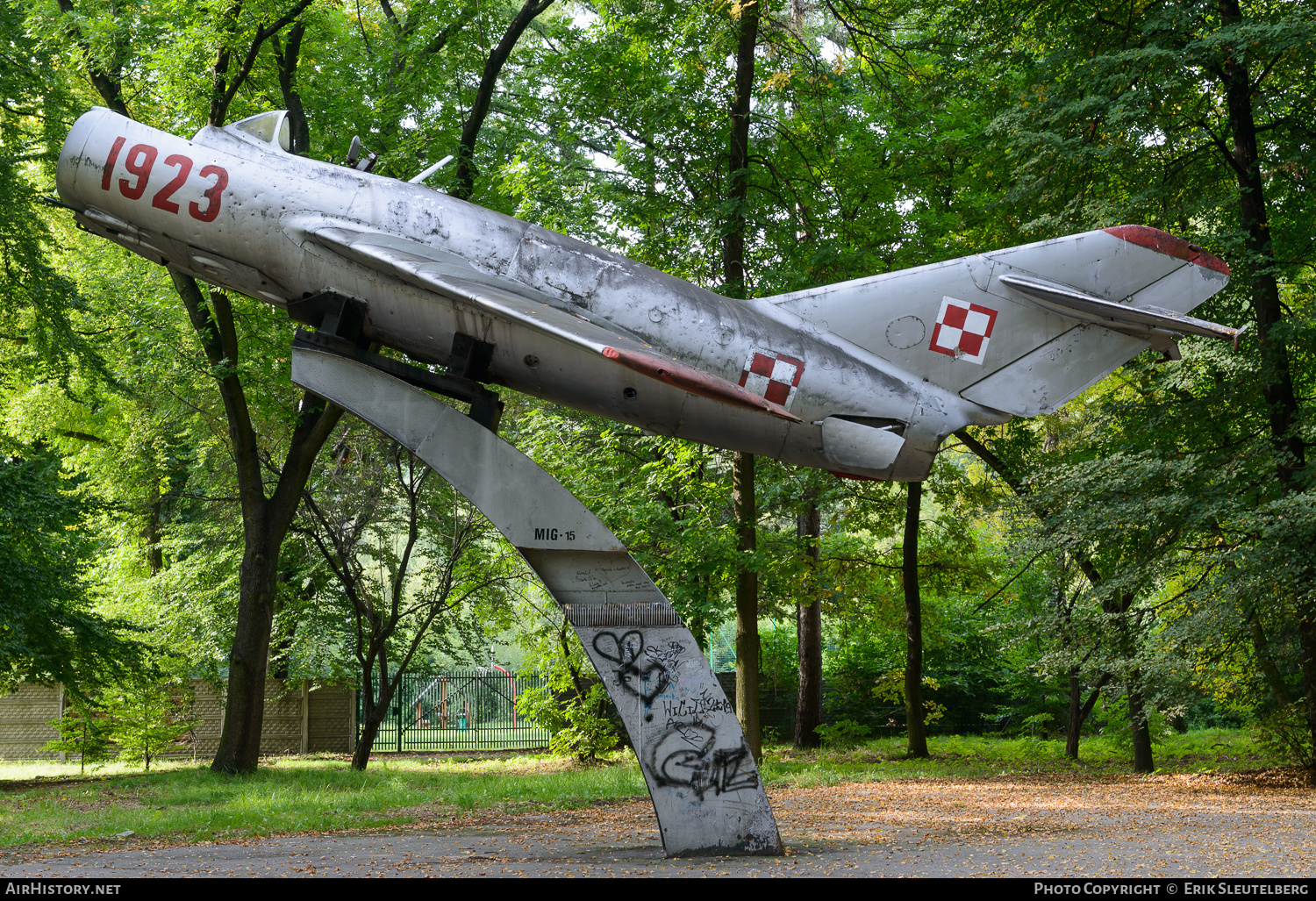 Aircraft Photo of 1923 | PZL-Mielec Lim-2 (MiG-15bis) | Poland - Air Force | AirHistory.net #576415