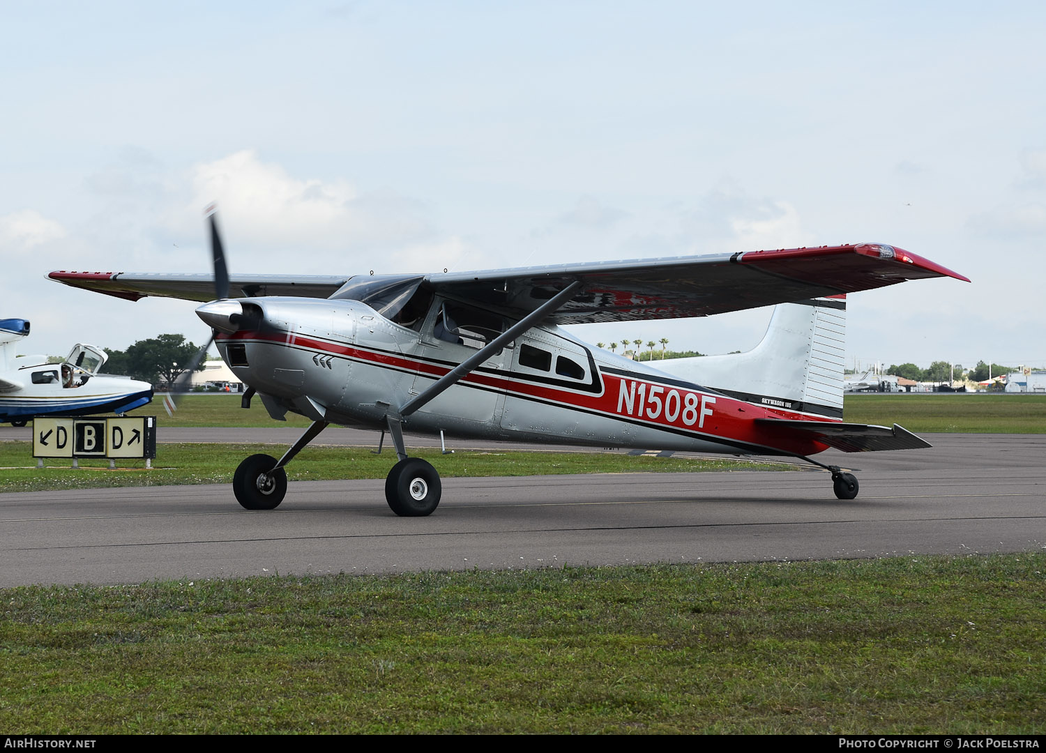 Aircraft Photo of N1508F | Cessna 185D Skywagon | AirHistory.net #576471