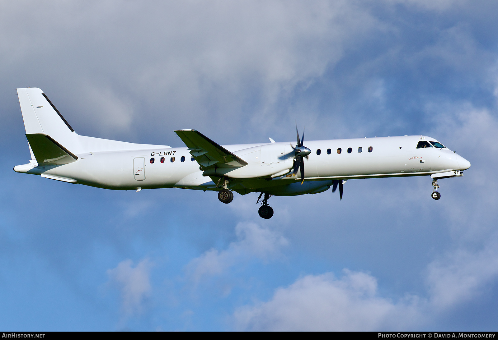 Aircraft Photo of G-LGNT | Saab 2000 | Loganair | AirHistory.net #576599