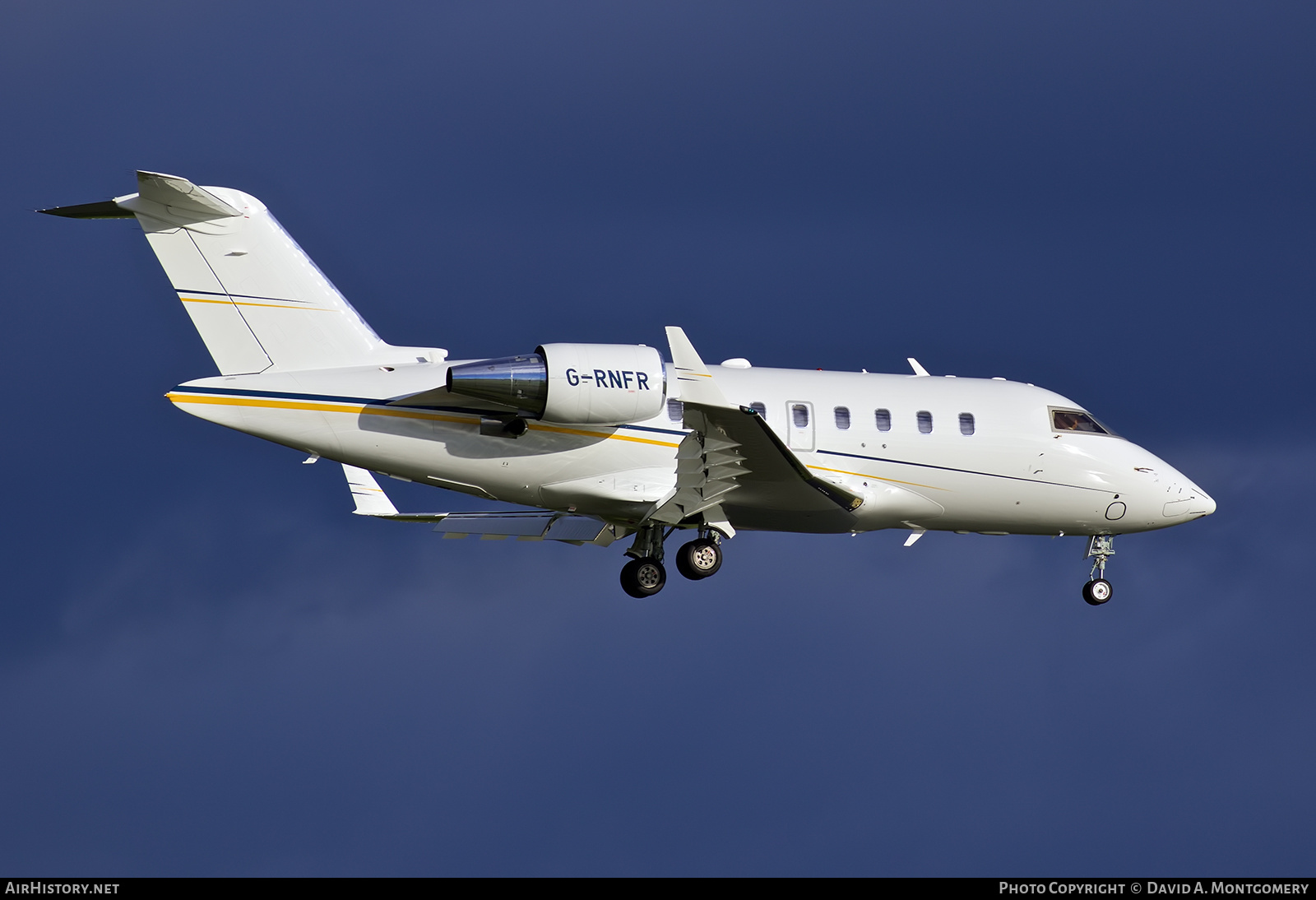 Aircraft Photo of G-RNFR | Bombardier Challenger 605 (CL-600-2B16) | AirHistory.net #576607