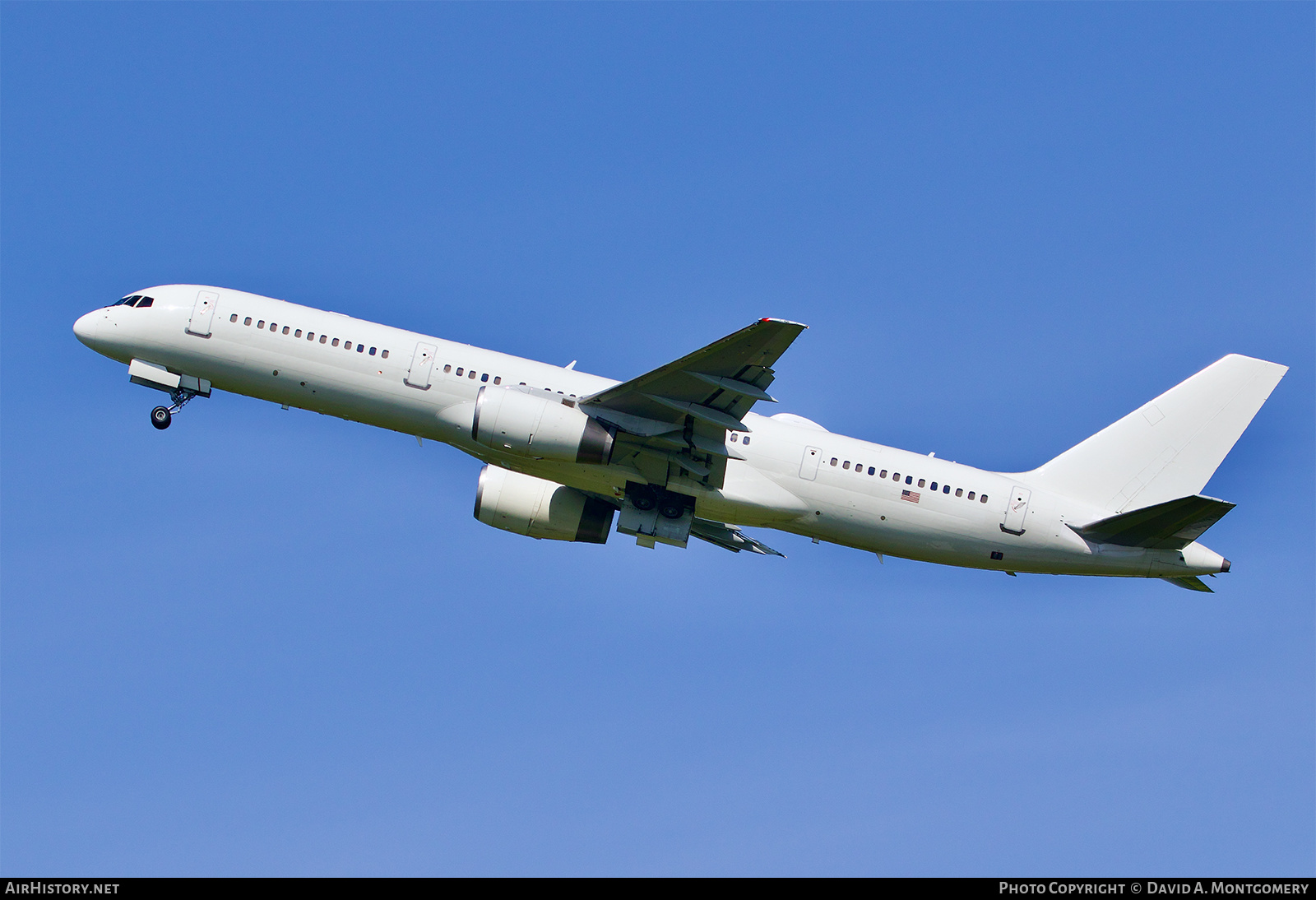 Aircraft Photo of 00-9001 | Boeing C-32B (757-23A) | USA - Air Force | AirHistory.net #576654