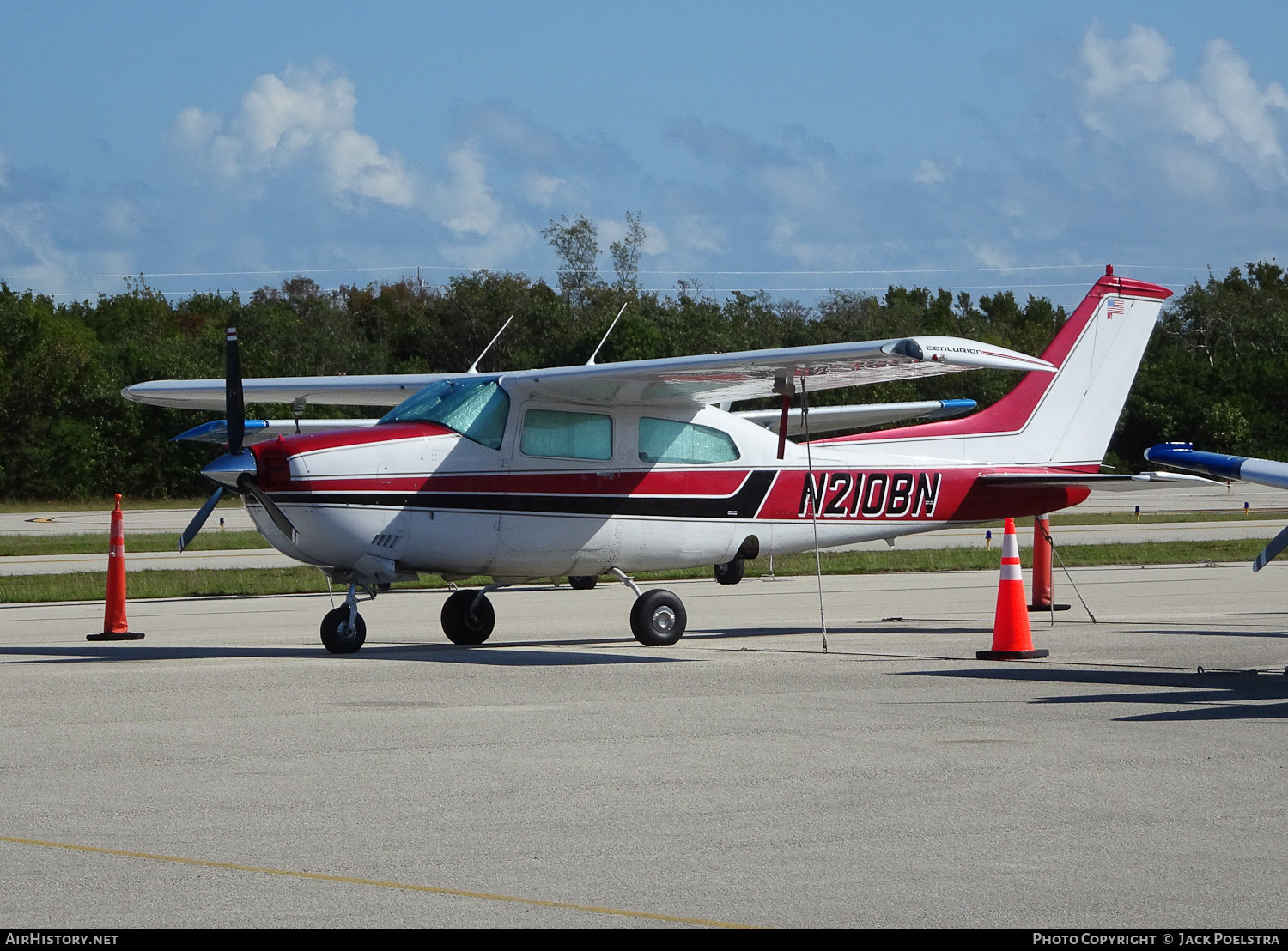 Aircraft Photo of N210BN | Cessna 210L Centurion | AirHistory.net #576677