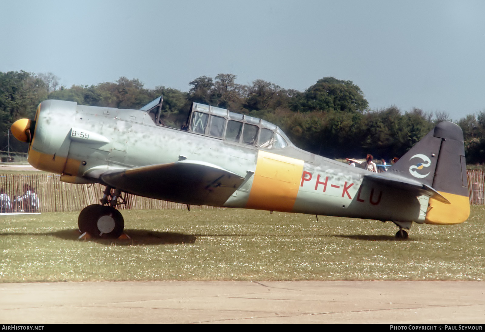 Aircraft Photo of PH-KLU / B-59 | North American AT-16 Harvard IIB | Stichting Vliegsport Gilze-Rijen | AirHistory.net #576734