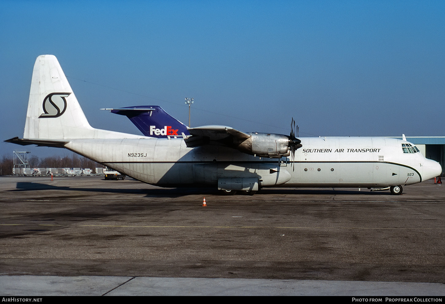 Aircraft Photo of N923SJ | Lockheed L-100-30 Hercules (382G) | Southern Air Transport | AirHistory.net #576818