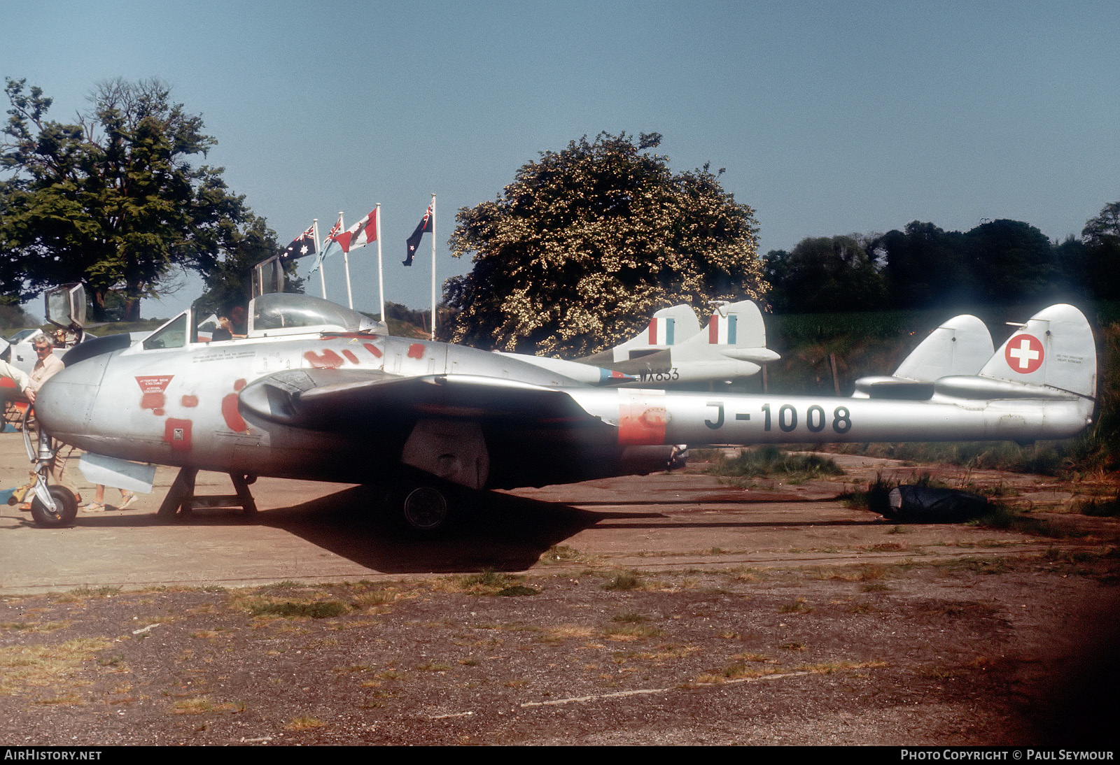 Aircraft Photo of J-1008 | De Havilland D.H. 100 Vampire FB6 | Switzerland - Air Force | AirHistory.net #577065