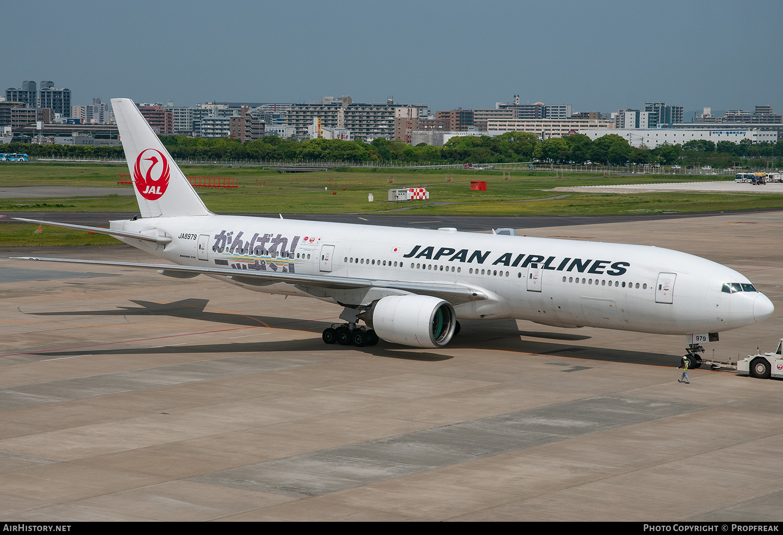 Aircraft Photo of JA8979 | Boeing 777-289 | Japan Airlines - JAL | AirHistory.net #577066