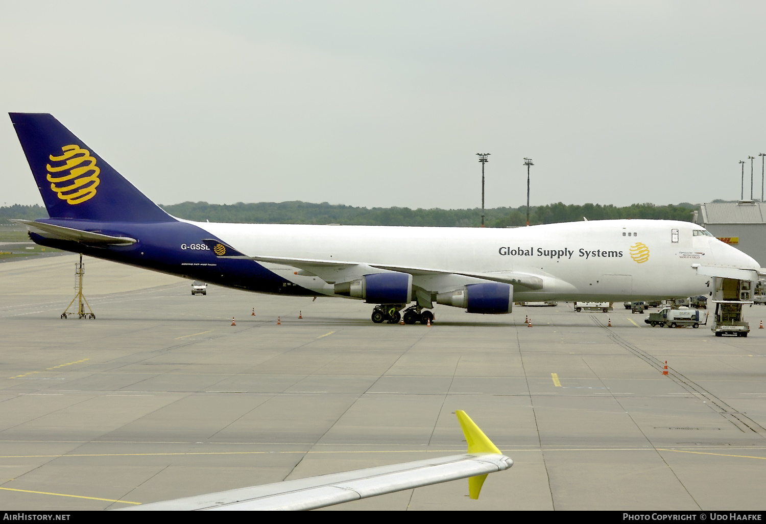 Aircraft Photo of G-GSSB | Boeing 747-47UF/SCD | Global Supply Systems | AirHistory.net #577122