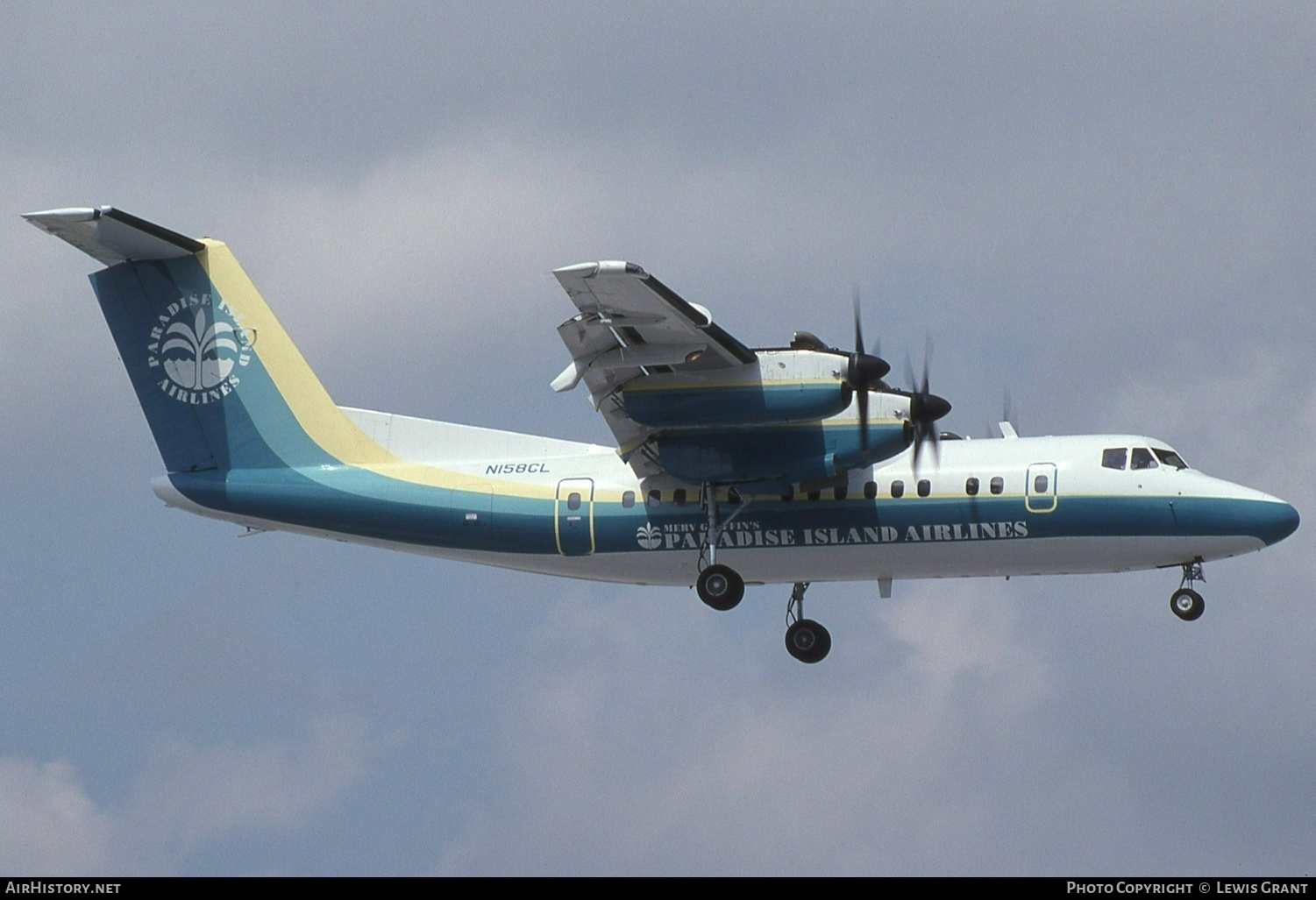 Aircraft Photo of N158CL | De Havilland Canada DHC-7-102 Dash 7 | Paradise Island Airlines | AirHistory.net #577242