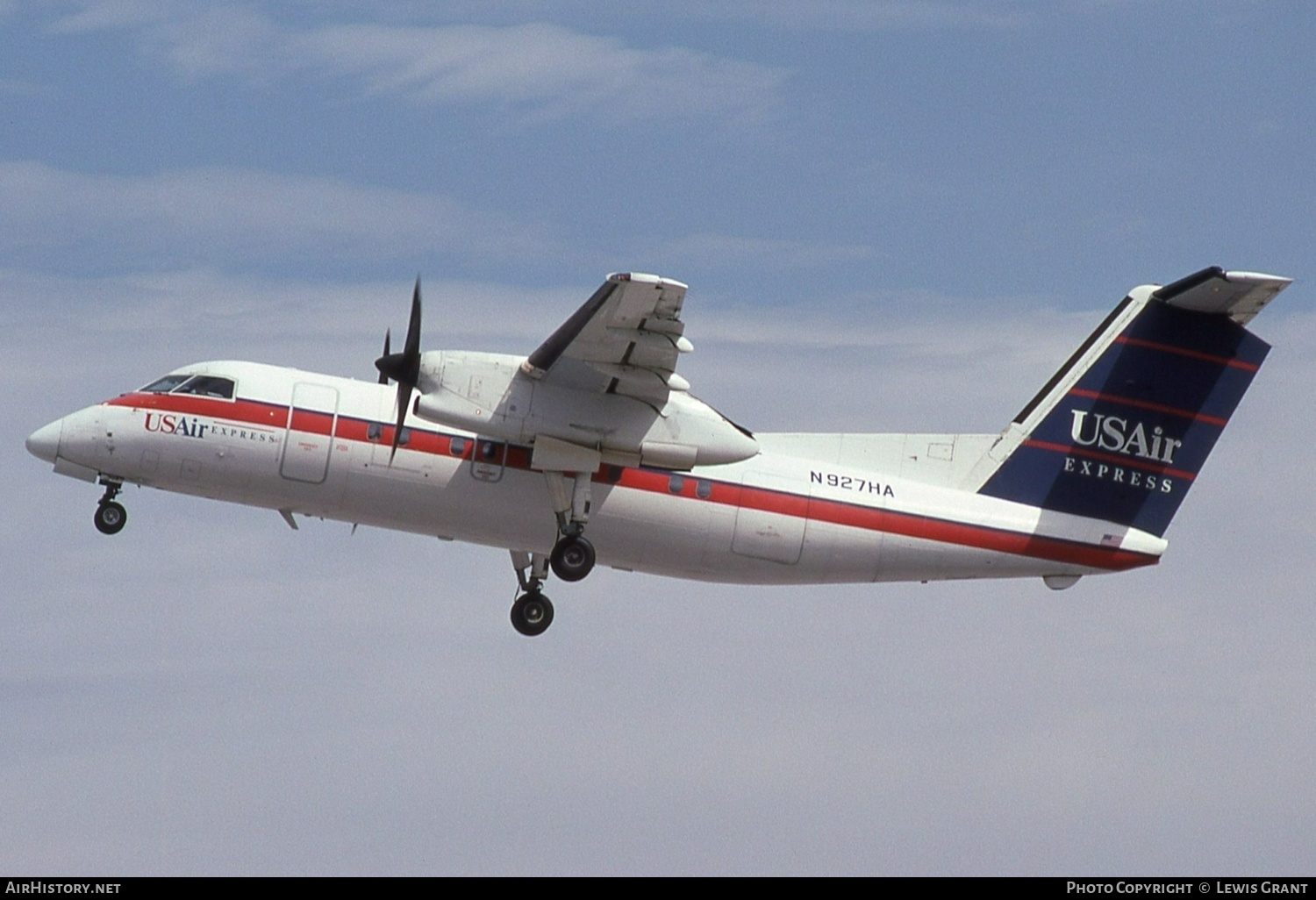 Aircraft Photo of N927HA | De Havilland Canada DHC-8-102 Dash 8 | USAir Express | AirHistory.net #577252