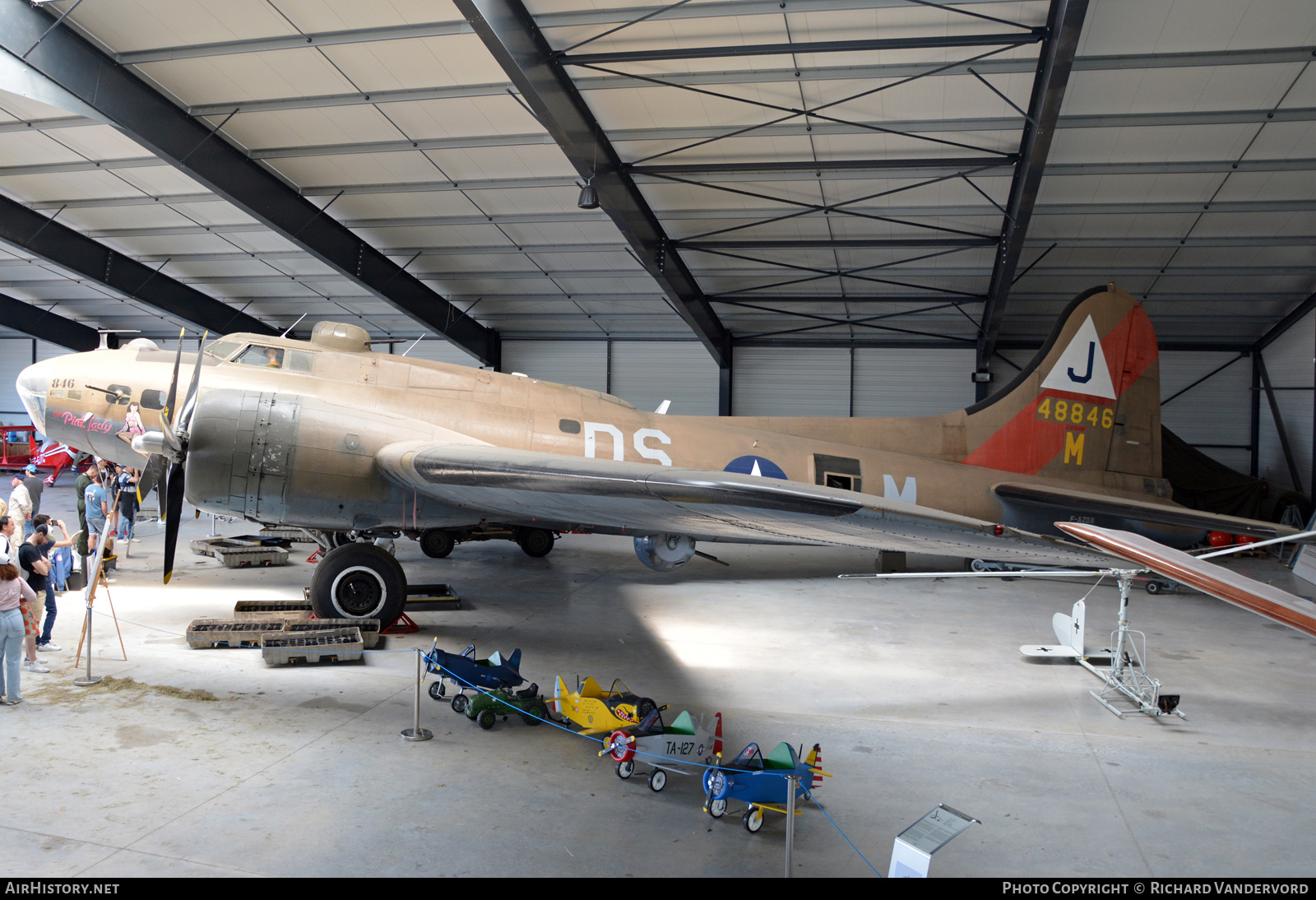 Aircraft Photo of F-AZDX / 48846 | Boeing B-17G Flying Fortress | USA - Air Force | AirHistory.net #577283