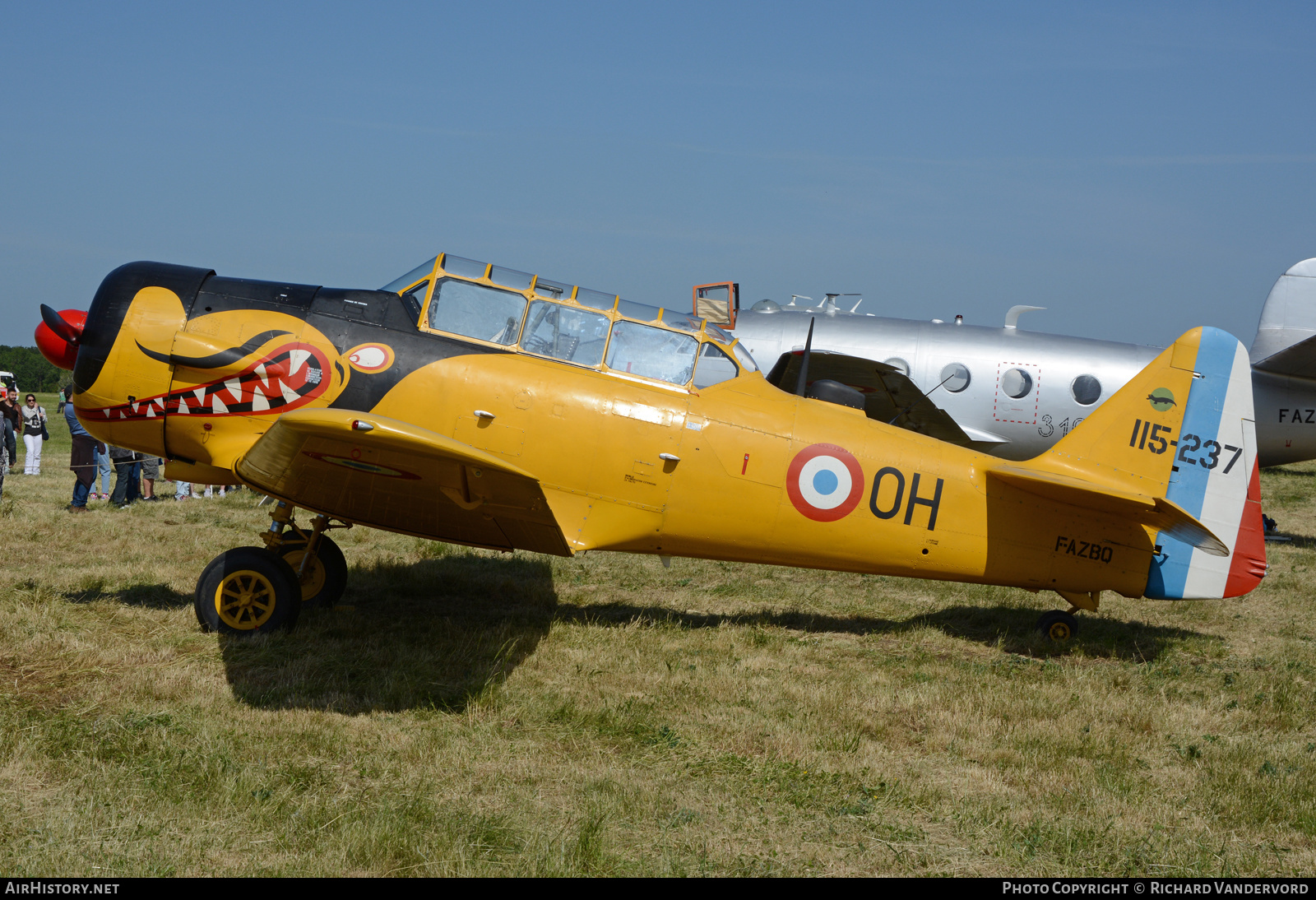 Aircraft Photo of F-AZBQ / 115-237 | North American T-6G Texan | France - Air Force | AirHistory.net #577289