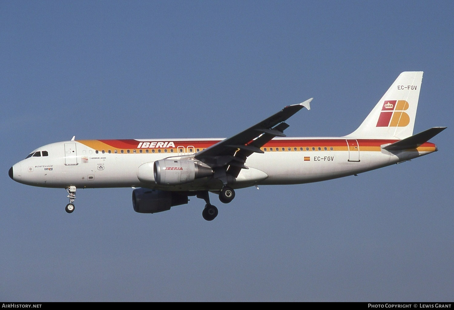 Aircraft Photo of EC-FGV | Airbus A320-211 | Iberia | AirHistory.net #577316