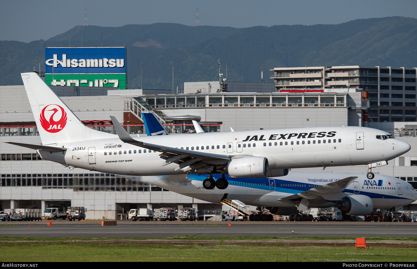 Aircraft Photo of JA341J | Boeing 737-846 | JAL Express - JAL | AirHistory.net #577344