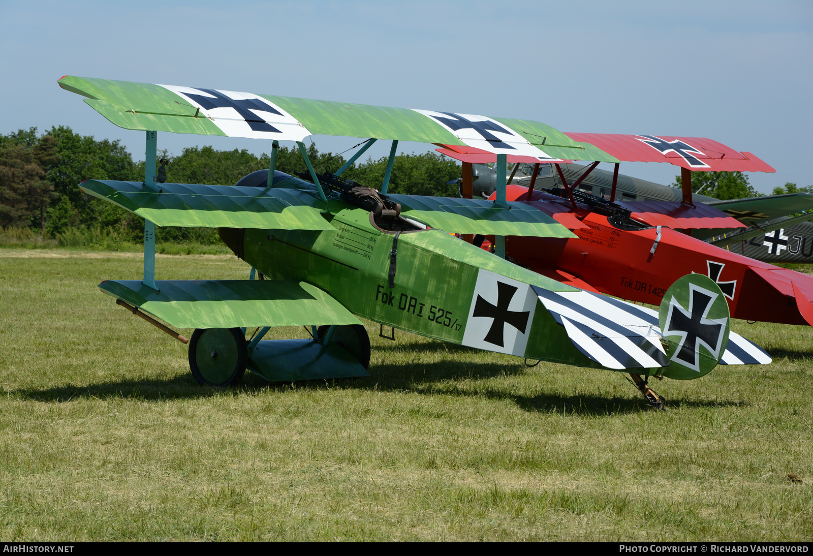 Aircraft Photo of F-AZVD / 515/17 | Fokker Dr.1 (replica) | Germany - Air Force | AirHistory.net #577388